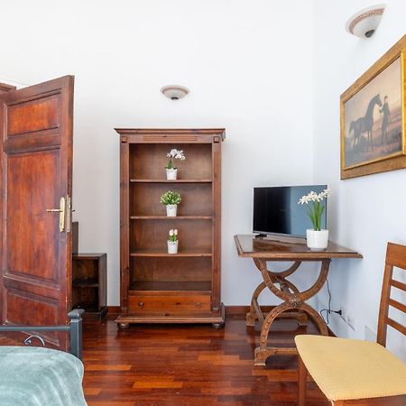 Luxury Apartment In The Heart Of Rome - Near Metro A And B Exterior photo