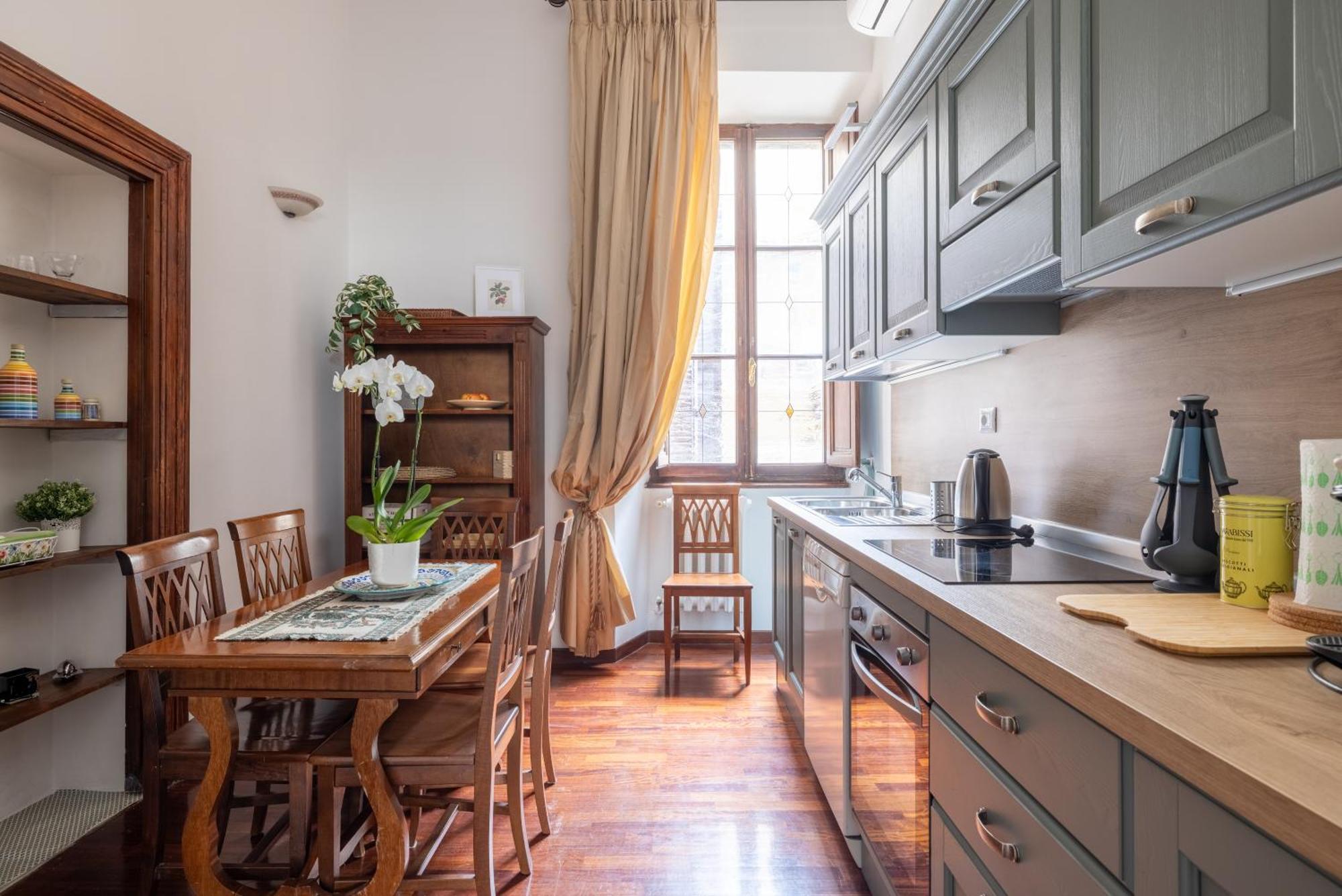 Luxury Apartment In The Heart Of Rome - Near Metro A And B Exterior photo